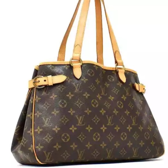 Louis Vuitton Handbags - Authentic Louis Vuitton Batignolles Horizontal Monogram Canvas Shoulder Bag.